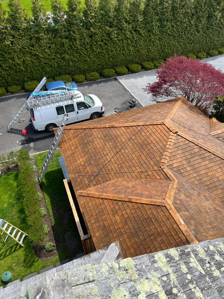 Cedar roof after cleaning